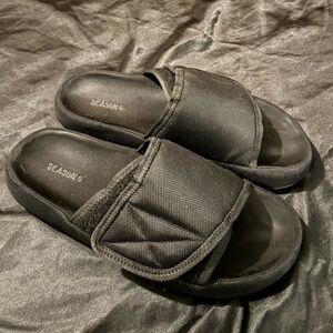 Yeezy Season 6 Bkack Nylon Slipper Slide